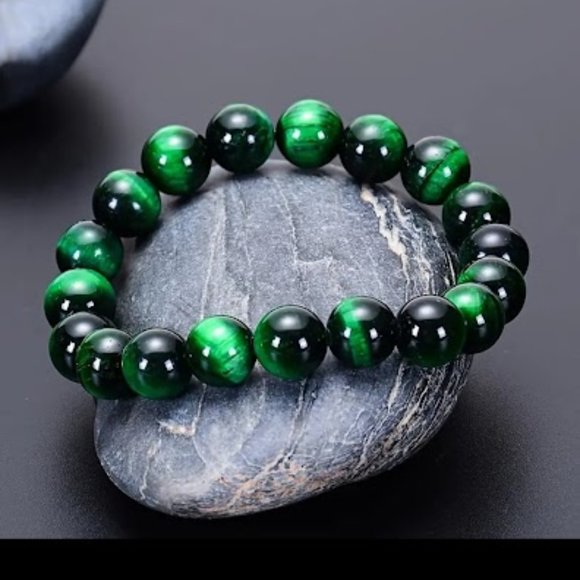 1pc Natural Green Tiger Eye Stone Bracelet 8mm Round Stretches to Fit Most - Picture 2 of 2